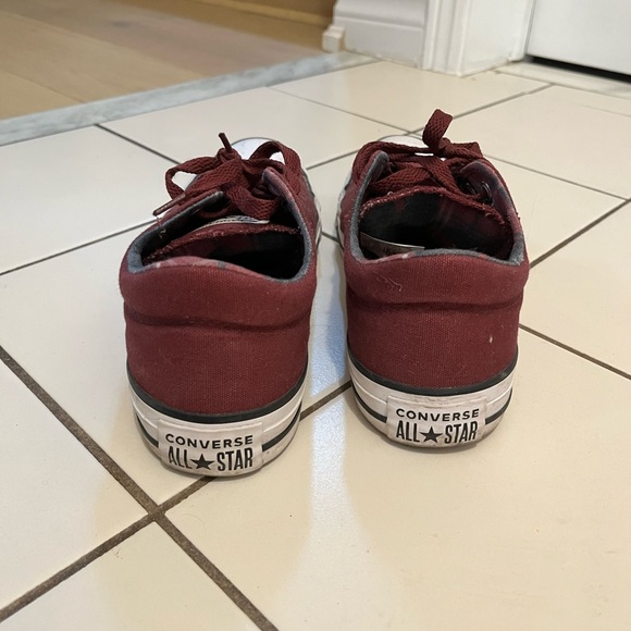 Converse size 7.5 - Picture 2 of 4